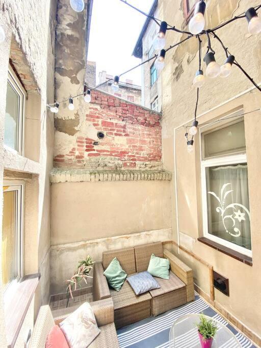 Stay Cool! Apartment With Sauna And Private Garden Budapesta Exterior foto
